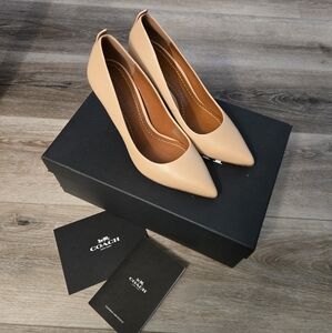 Coach Waverly Pump - Size 5